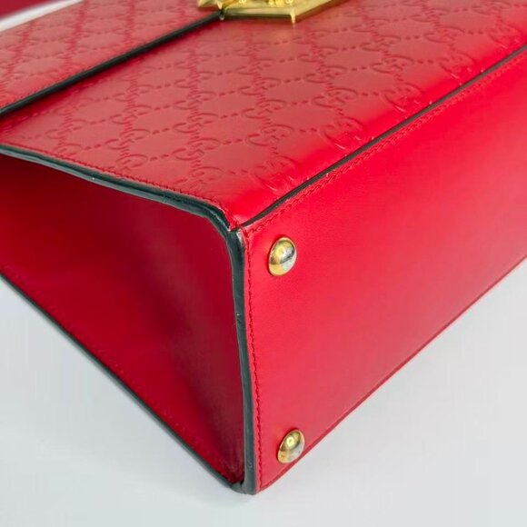 Gucci GG Logo Printed Red Leather Padlock Shoulder Bag with Gold Tone Lock - Picture 6 of 10